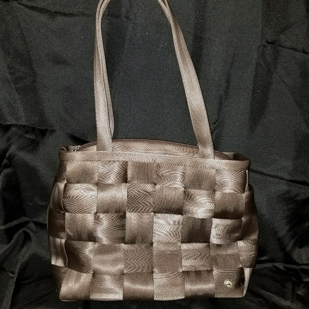 Exclusively made for Mercedes Benz Harvey seatbelt